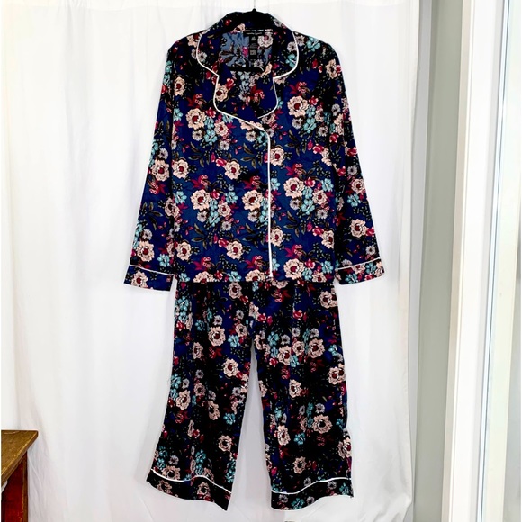 Nanette Lepore Other - Nanette Lepore Womens Satin Floral PJ Set Size Large Excellent Condition